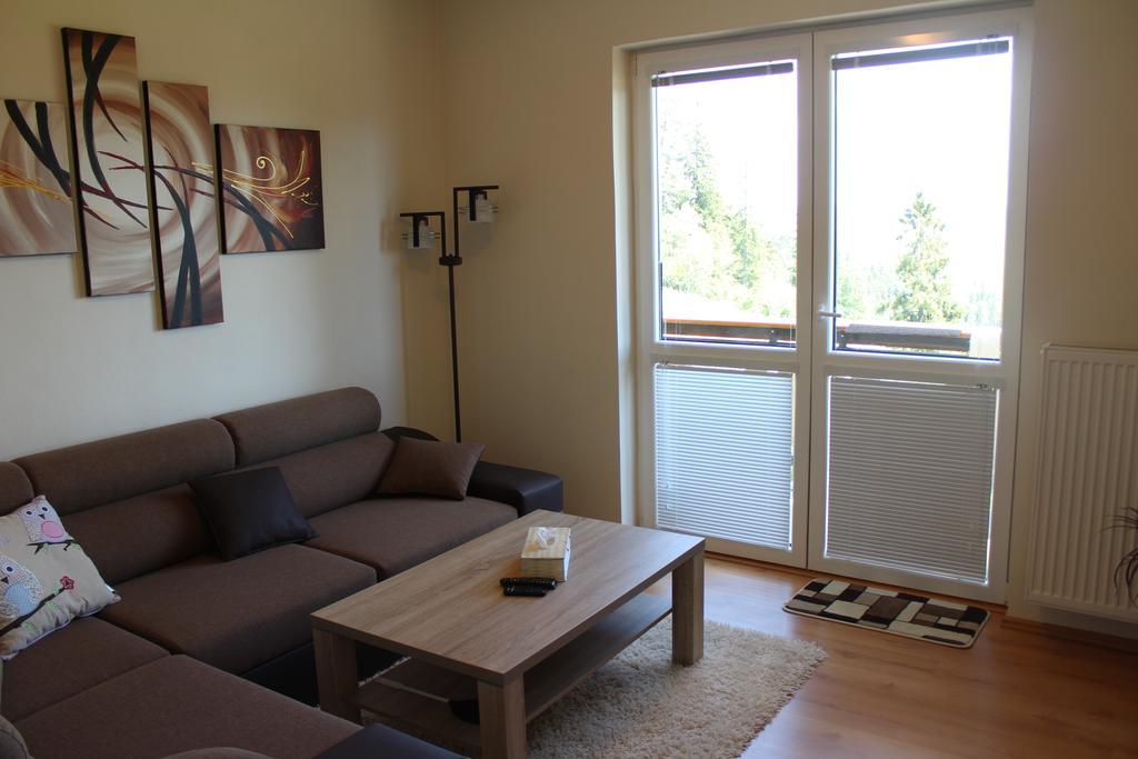 Pine Wood Apartment Vyšné Ružbachy Værelse billede